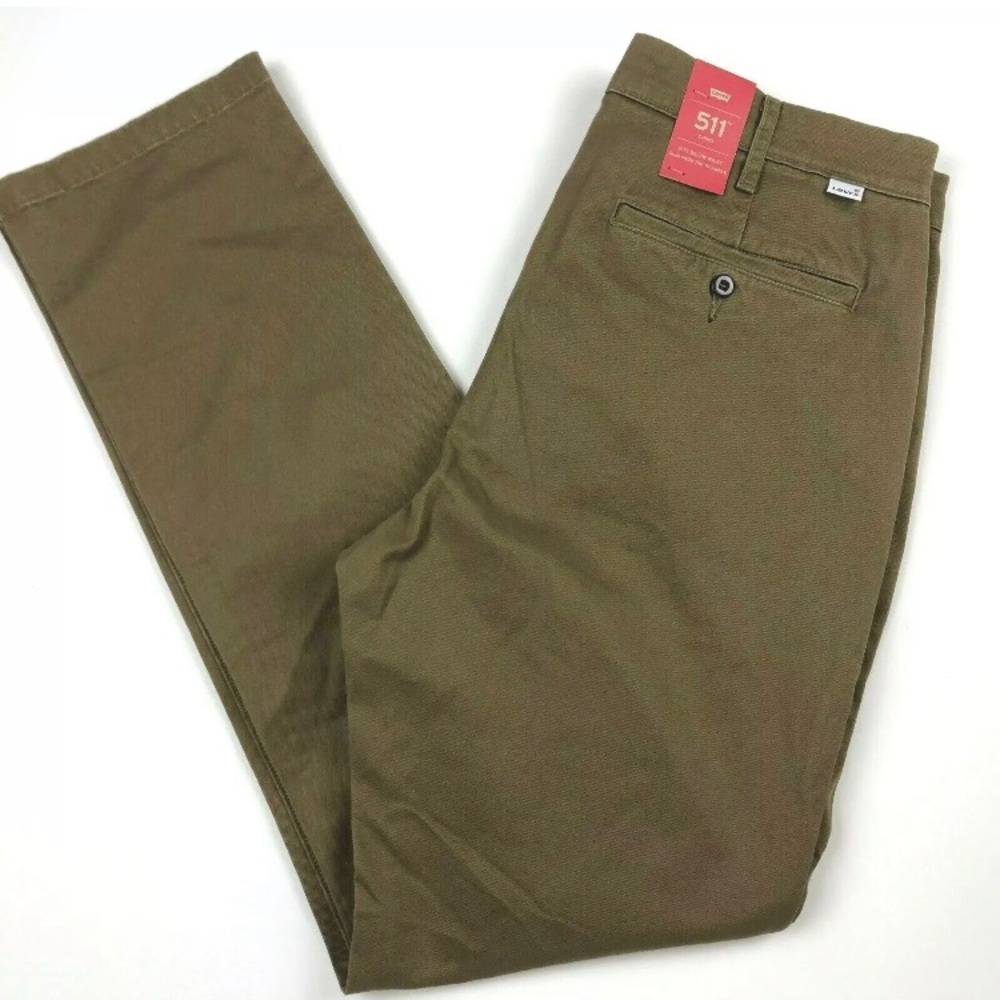 LEVI’S  511 Chino .